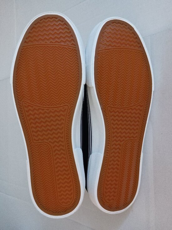 Black Embroidered Floral High Top Sneakers Women’s Size 8 NWOT - Picture 9 of 13